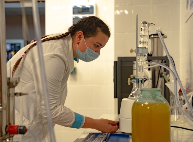В БашГАУ открылась лаборатория производства и анализа качества воды и напитков из растительного сырья